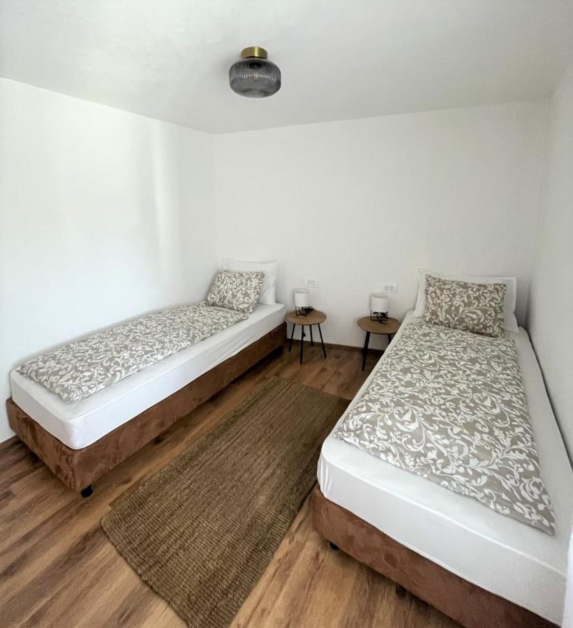 Apartment Lorun 47 Tar-Vabriga 외부 사진